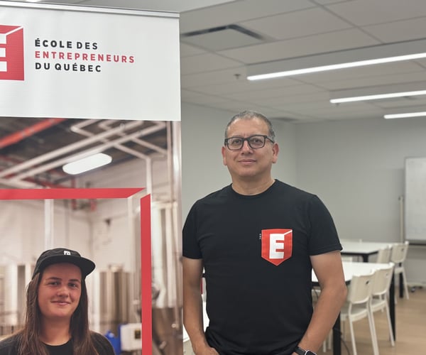 Discover how to turn your training into a business in Québec: steps, 2025 costs and key resources, with José's real-life experience as a thread.
